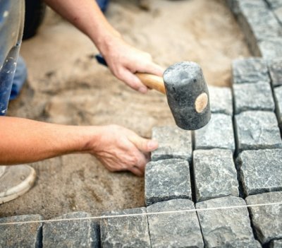 content-ukladanie-kostki-brukowej